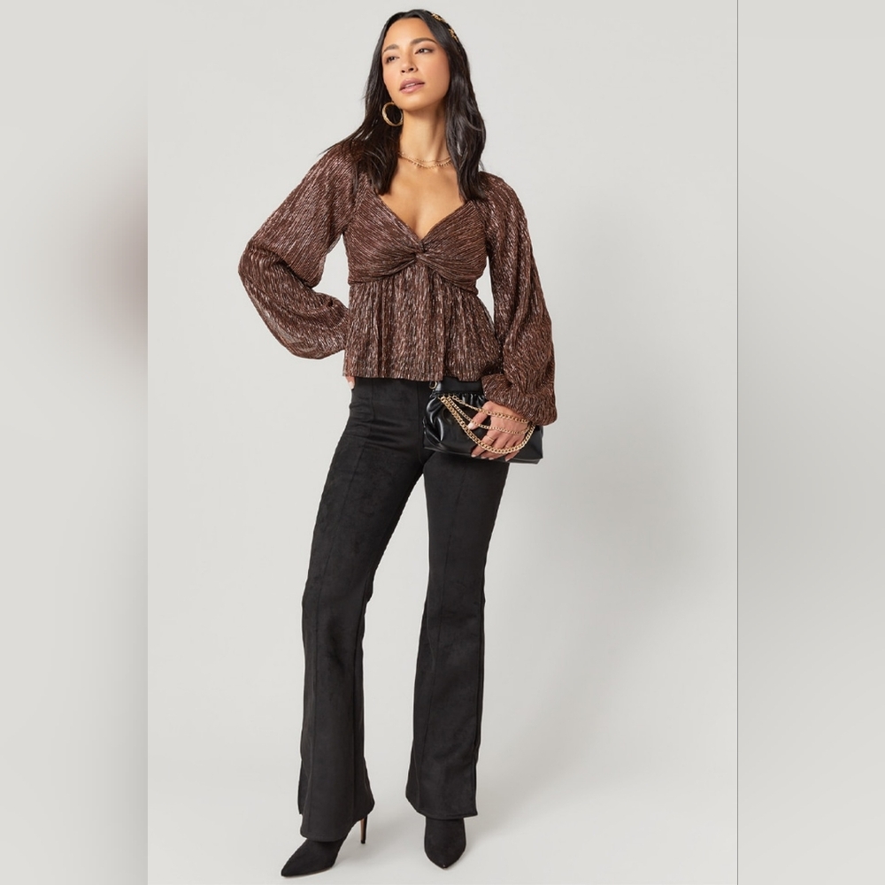 Francesca Shimmer Front Twist Blouse